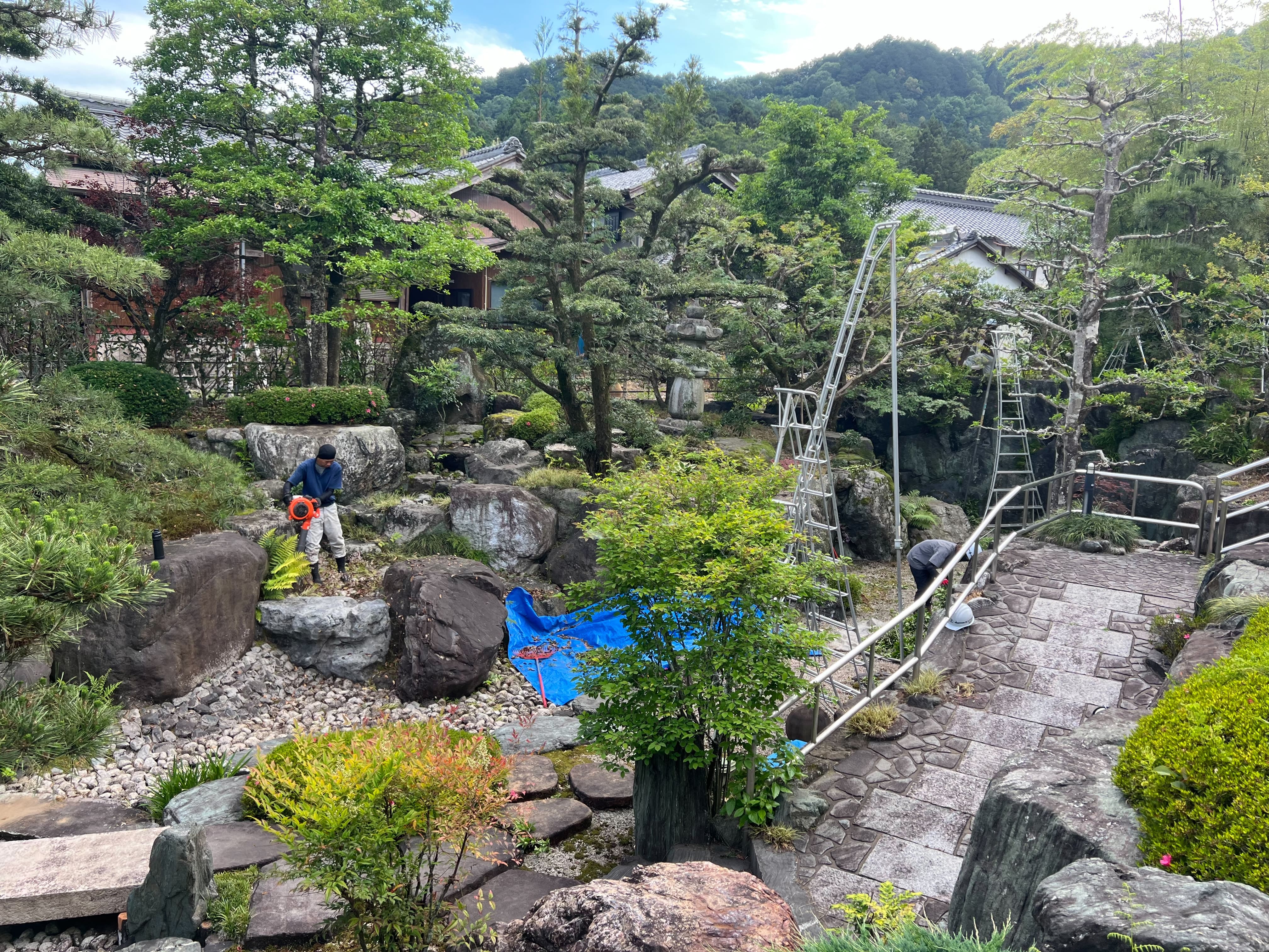 作業中